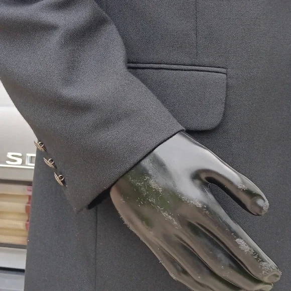 Stanley Blacker Men's (2) Button Luxury Blazer with Metallic Style Buttons - Picture 8 of 16